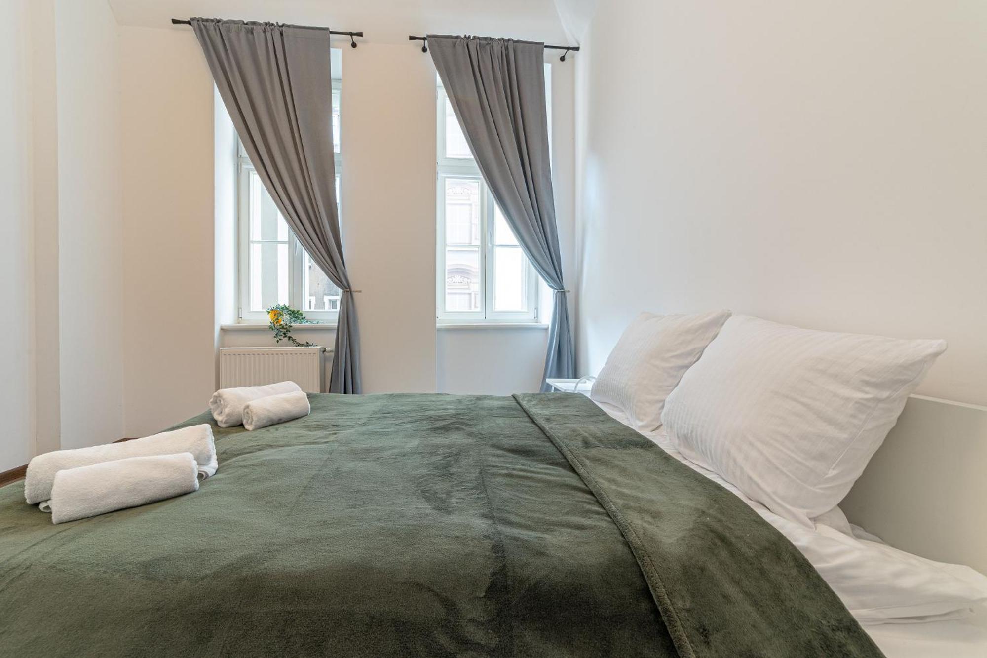 RentPlanet - Apartamenty Stare Miasto Breslavia Esterno foto